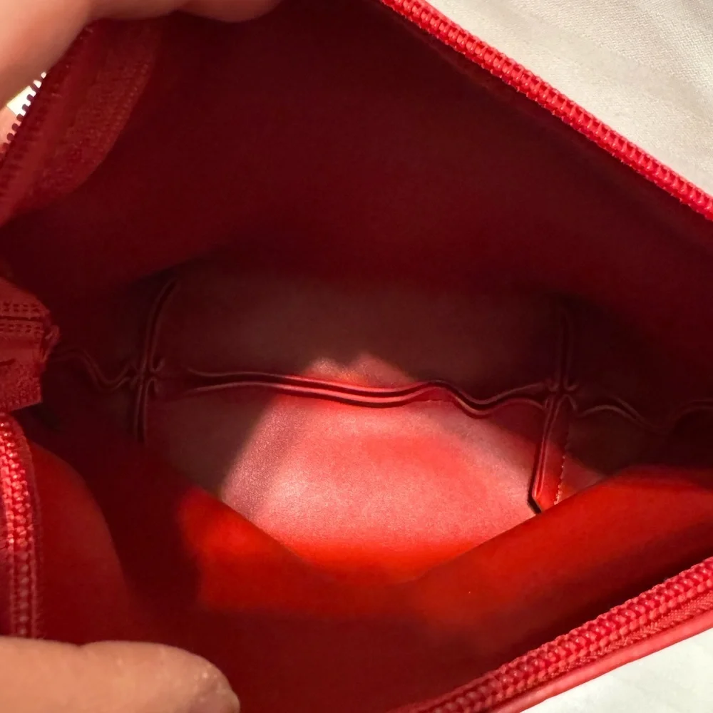 🆕 Montana West Leather Cosmetic Smooth Leather Bag {Missing Wristlet strap} Red